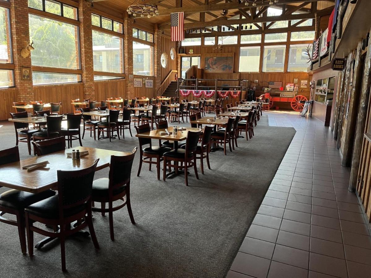Red Roof Inn Plus+ Williams - Grand Canyon Bagian luar foto