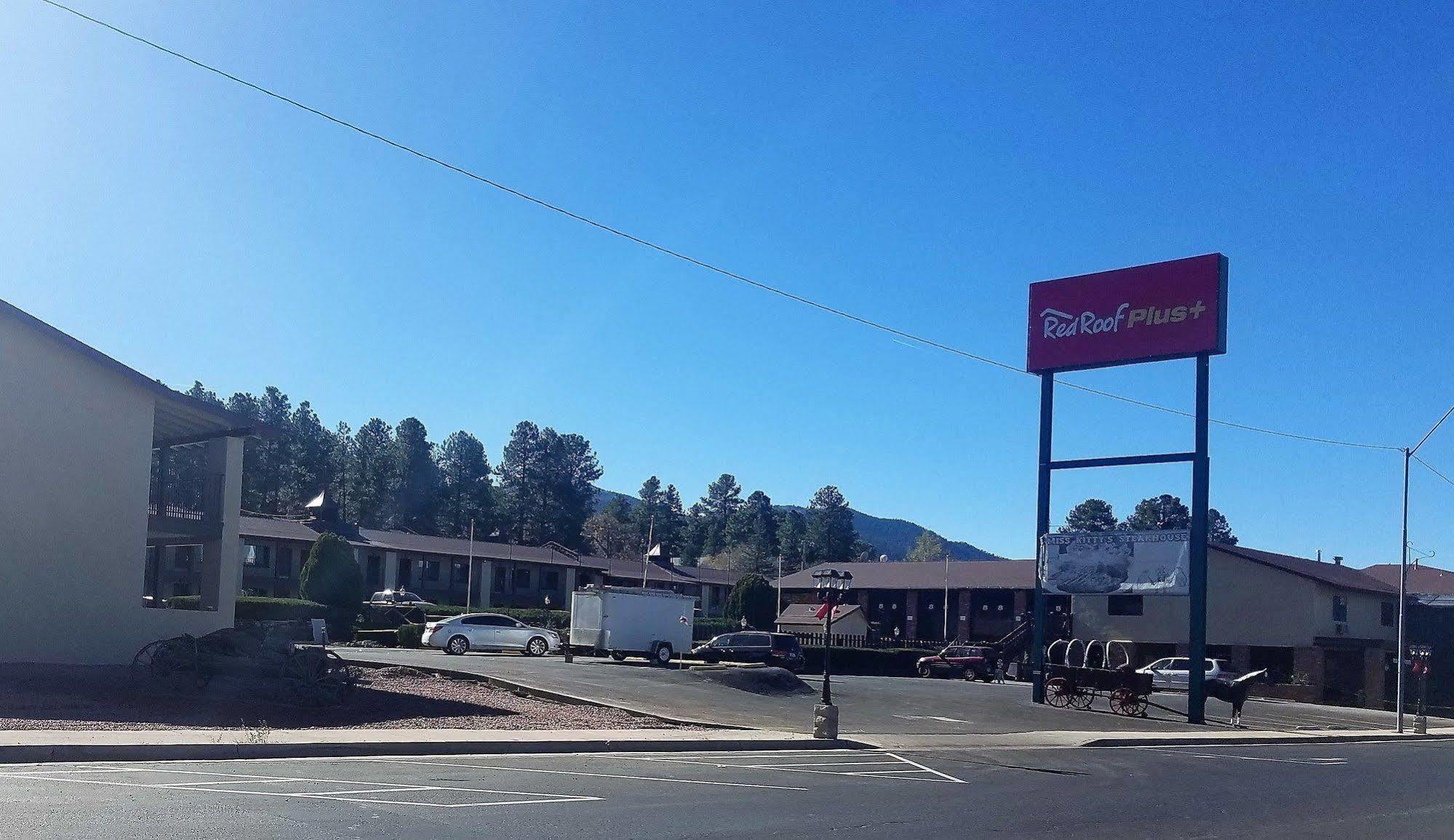 Red Roof Inn Plus+ Williams - Grand Canyon Bagian luar foto